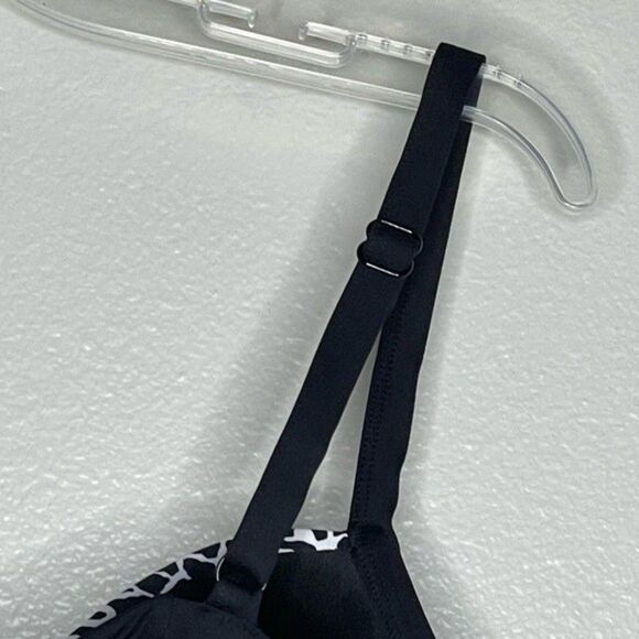 Coco Reef Black Diva Power Underwire Bikini Top Size 32/34C New With Tags - Picture 16 of 16